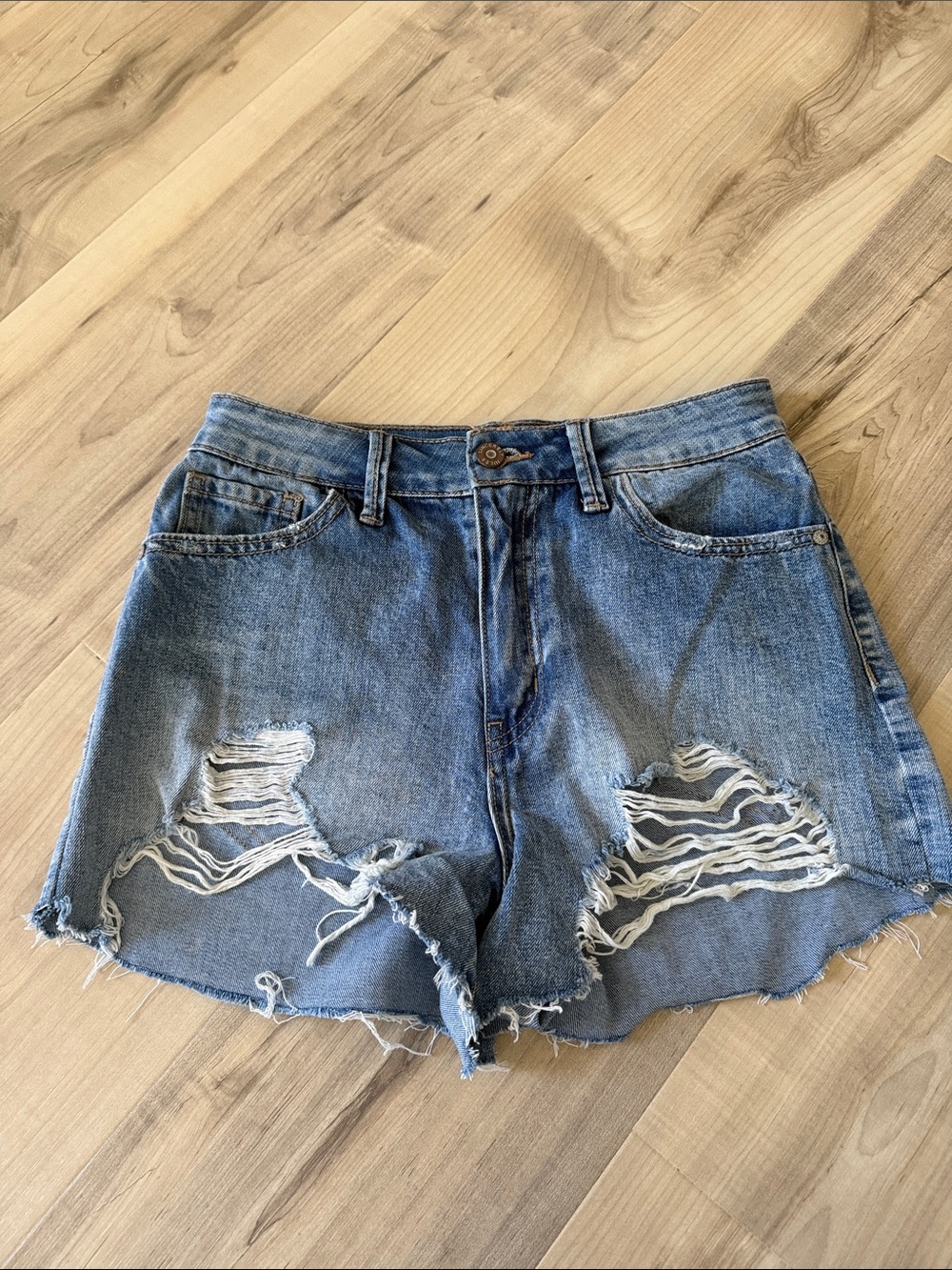 size 1/25 high waisted sincerely jules jean shorts w rips